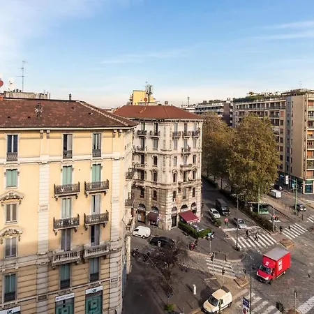 Italianway - Degli Scipioni 8 * Milán